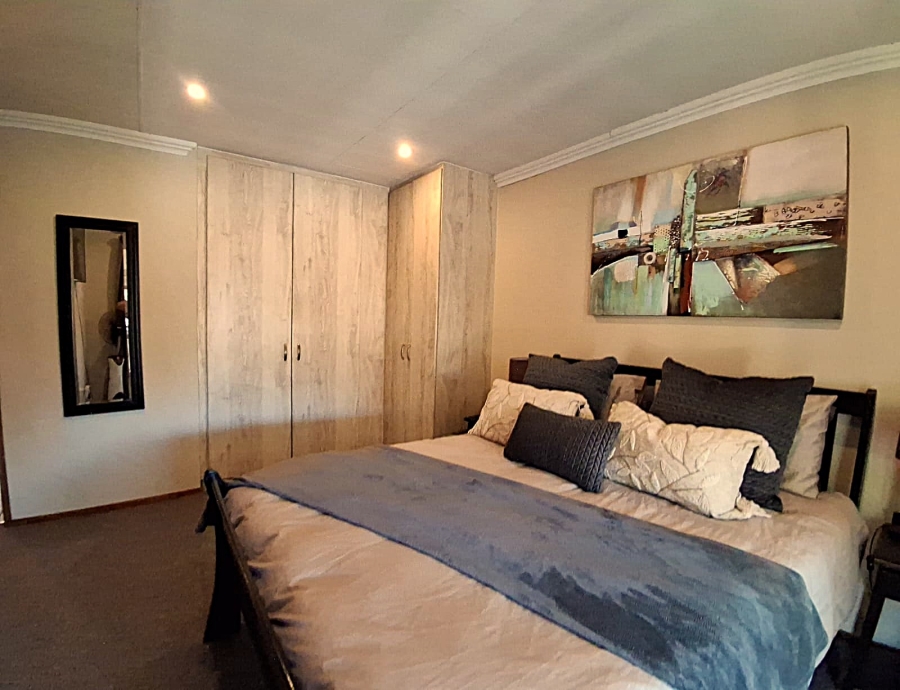 3 Bedroom Property for Sale in Amorosa Gauteng