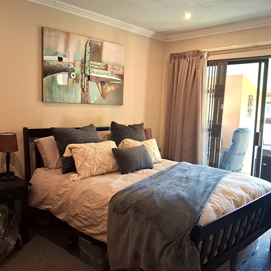 3 Bedroom Property for Sale in Amorosa Gauteng