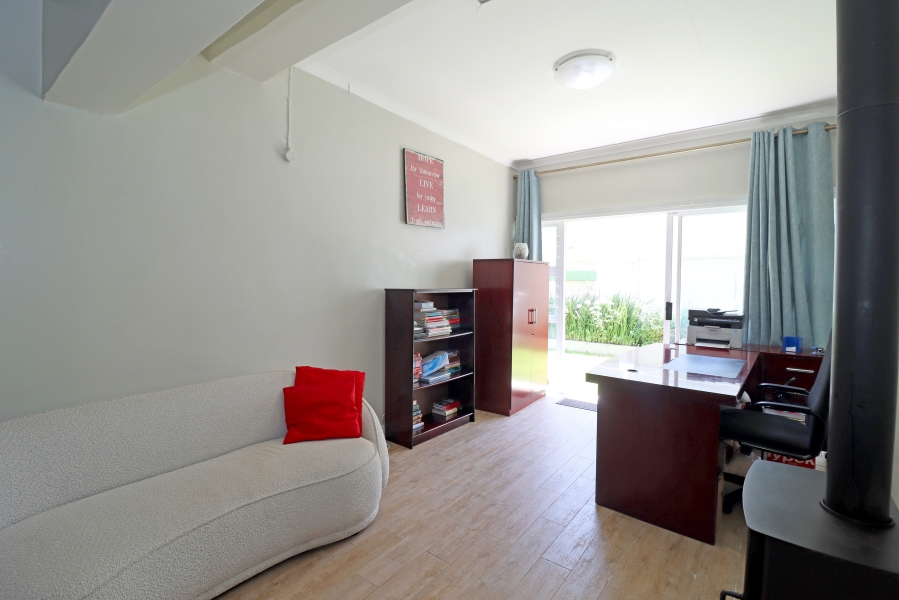 3 Bedroom Property for Sale in Fairland Gauteng