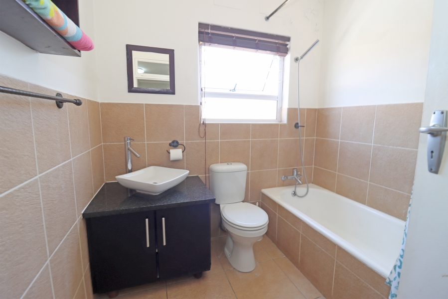 3 Bedroom Property for Sale in Fairland Gauteng
