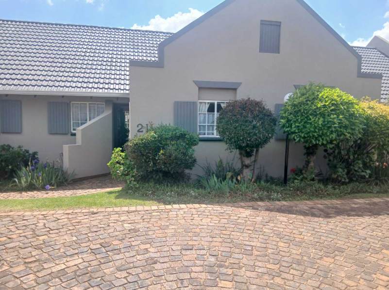 2 Bedroom Property for Sale in Albertsdal Gauteng