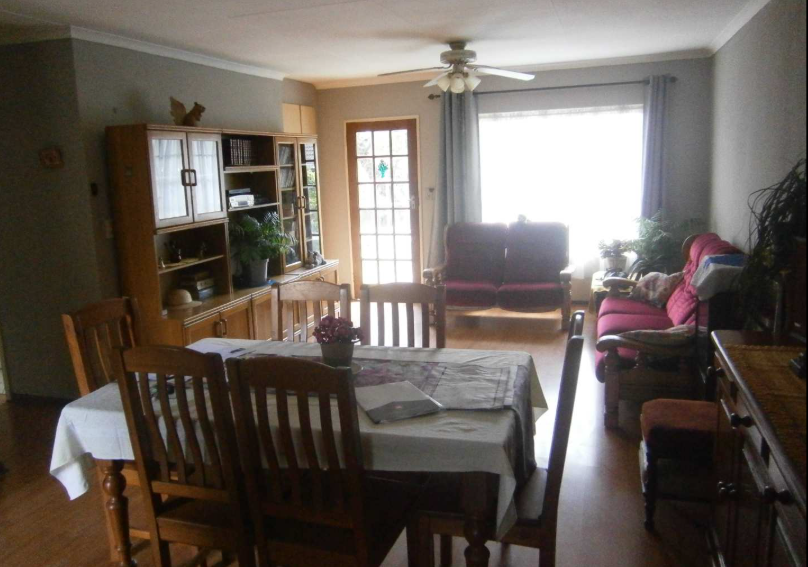 2 Bedroom Property for Sale in Albertsdal Gauteng