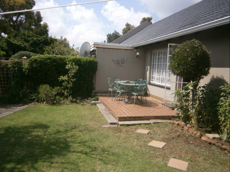 2 Bedroom Property for Sale in Albertsdal Gauteng