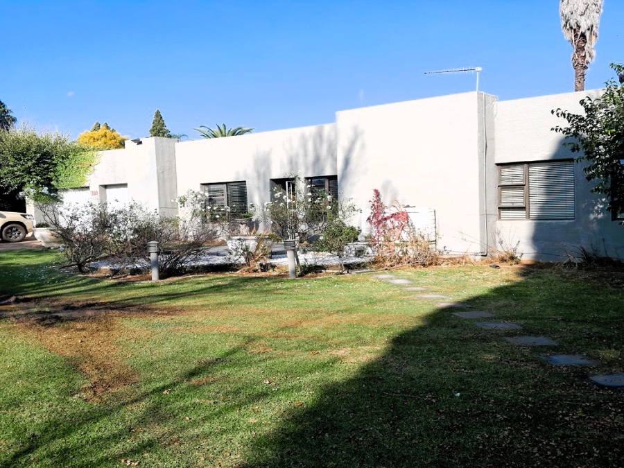 4 Bedroom Property for Sale in Brackendowns Gauteng
