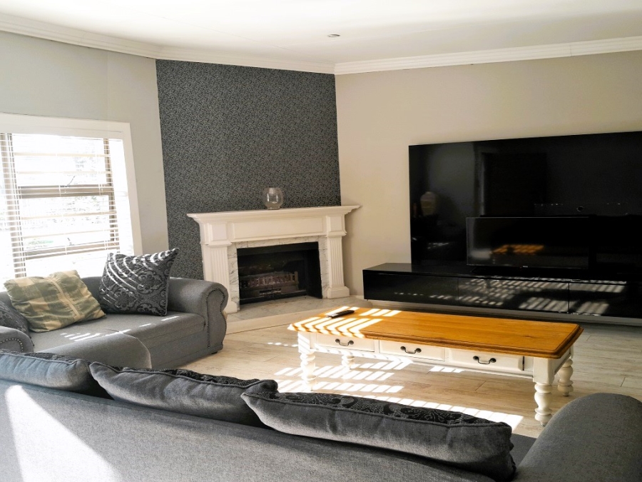 4 Bedroom Property for Sale in Brackendowns Gauteng