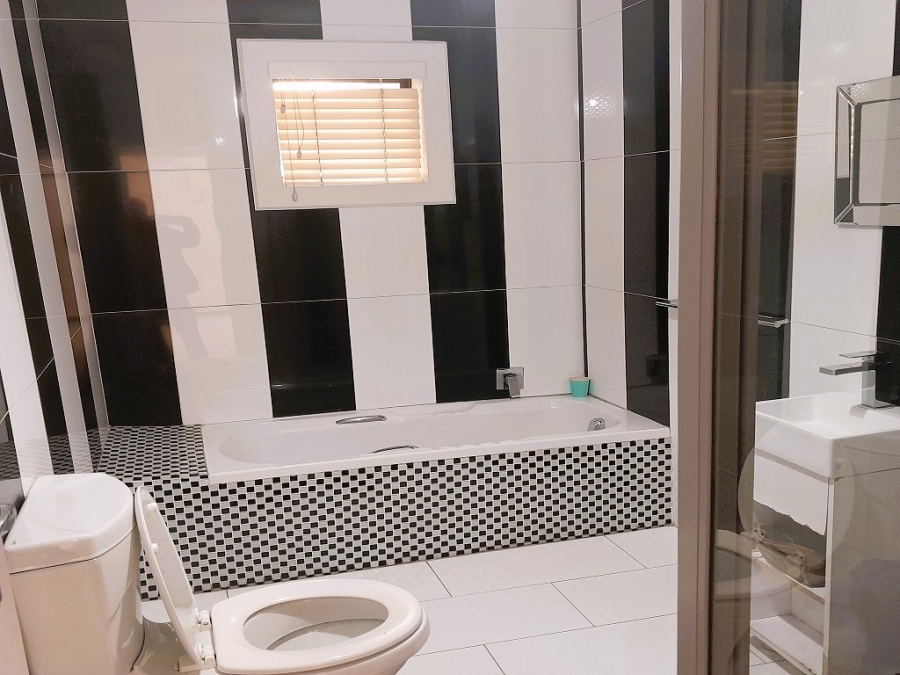 4 Bedroom Property for Sale in Brackendowns Gauteng