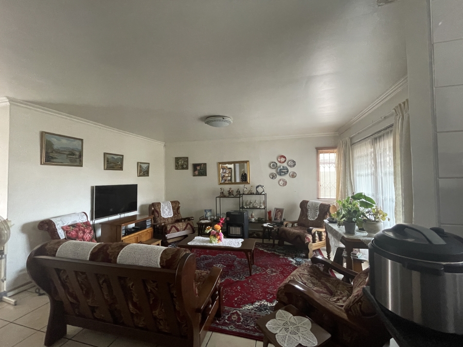 3 Bedroom Property for Sale in Parkhill Gardens Gauteng