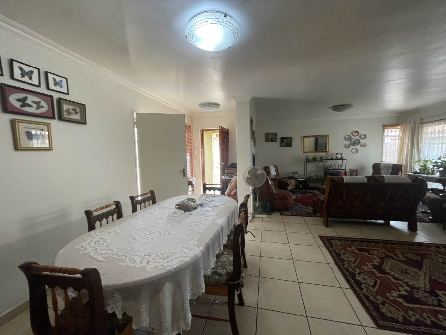 3 Bedroom Property for Sale in Parkhill Gardens Gauteng