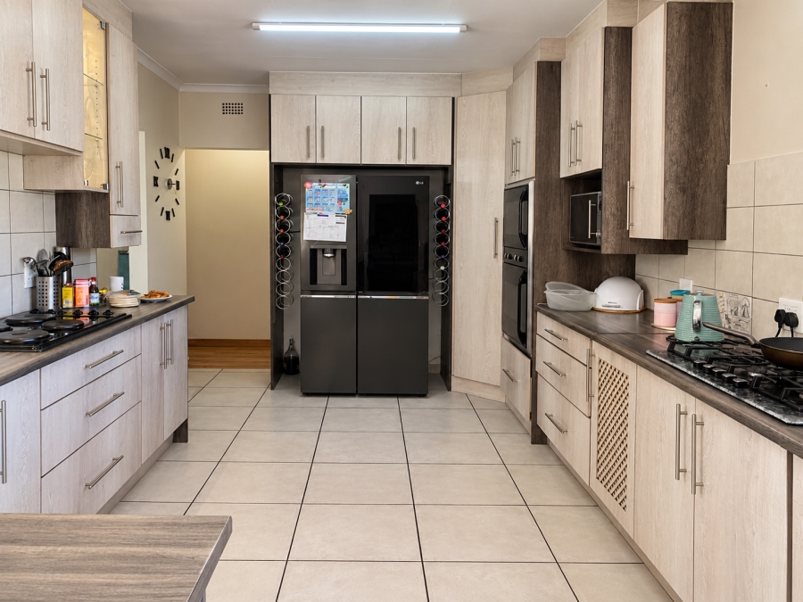 4 Bedroom Property for Sale in Vanderbijlpark SE 2 Gauteng