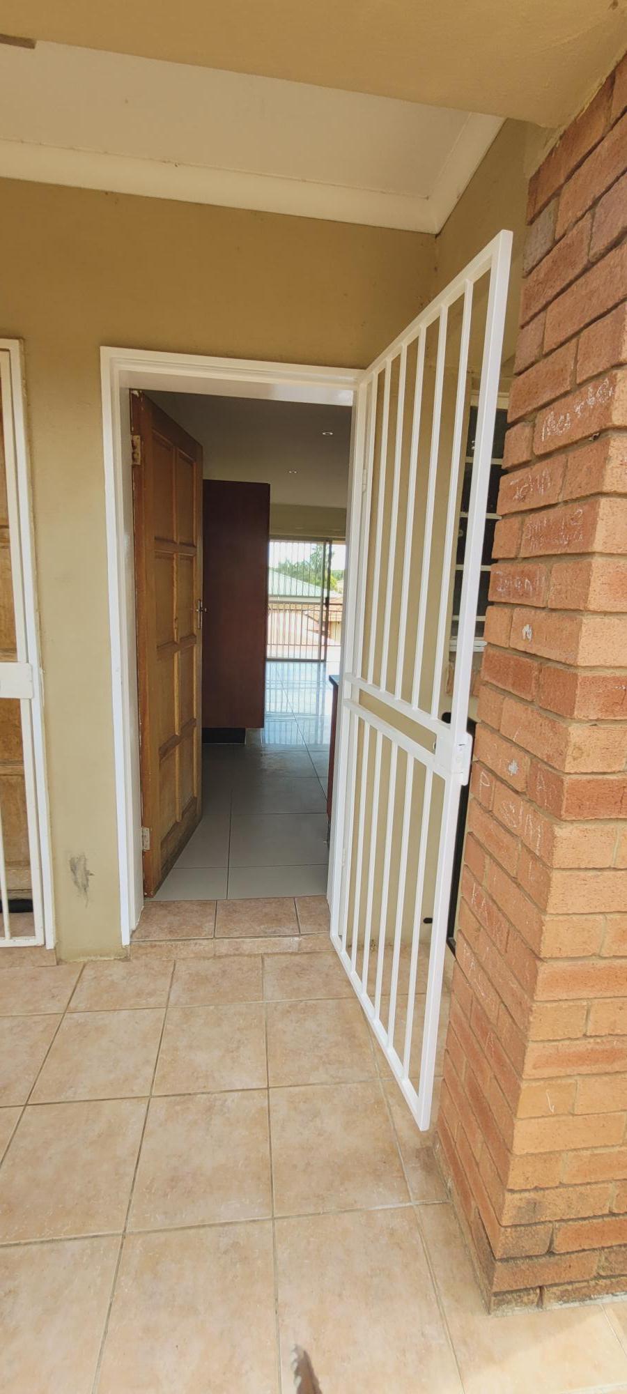 2 Bedroom Property for Sale in Montana Gauteng