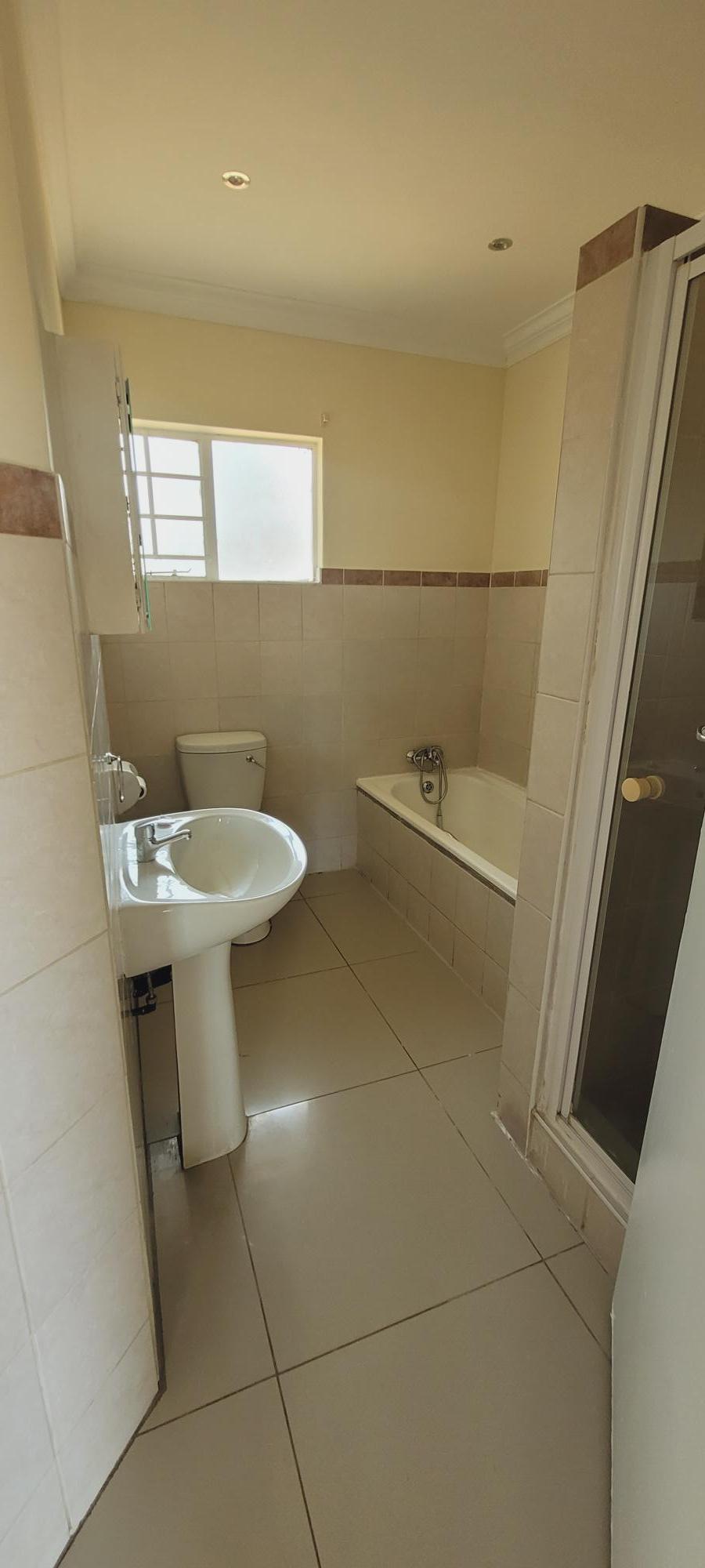 2 Bedroom Property for Sale in Montana Gauteng