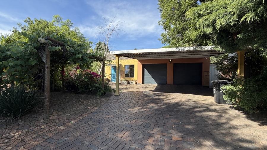 4 Bedroom Property for Sale in Farrarmere Gauteng