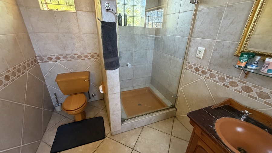 4 Bedroom Property for Sale in Farrarmere Gauteng