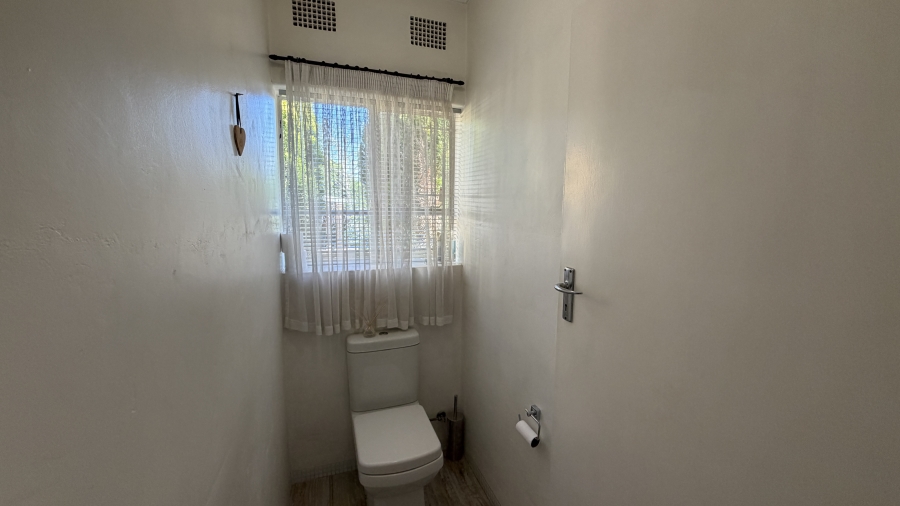 4 Bedroom Property for Sale in Farrarmere Gauteng