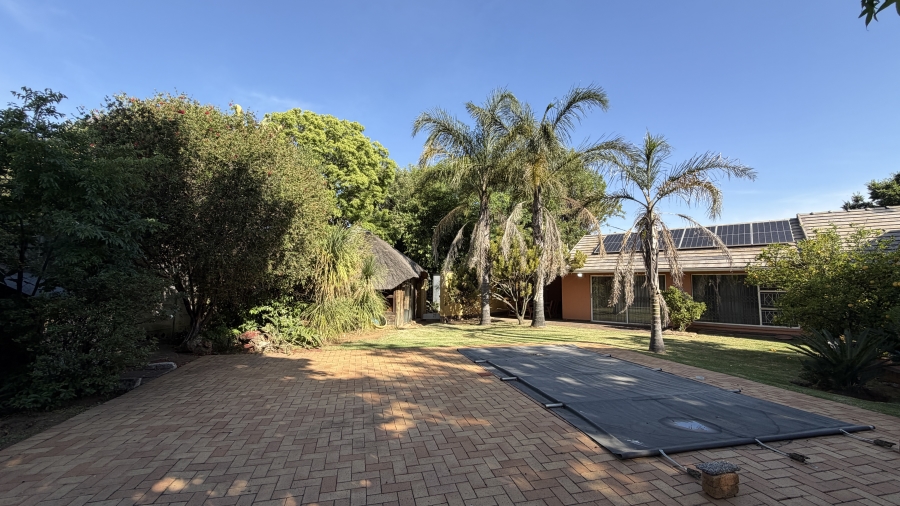 4 Bedroom Property for Sale in Farrarmere Gauteng