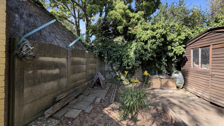 4 Bedroom Property for Sale in Farrarmere Gauteng