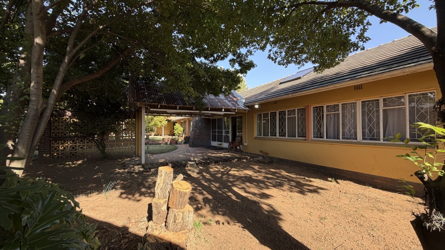 4 Bedroom Property for Sale in Farrarmere Gauteng