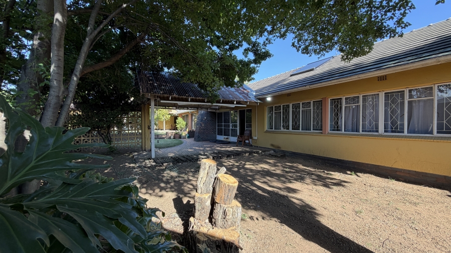 4 Bedroom Property for Sale in Farrarmere Gauteng