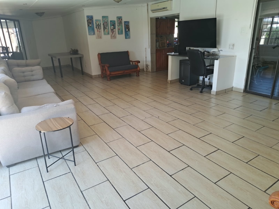 4 Bedroom Property for Sale in Mullerstuine Gauteng