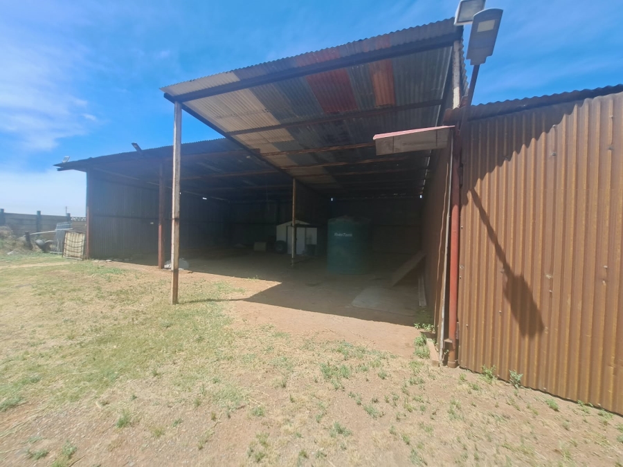 4 Bedroom Property for Sale in Mullerstuine Gauteng
