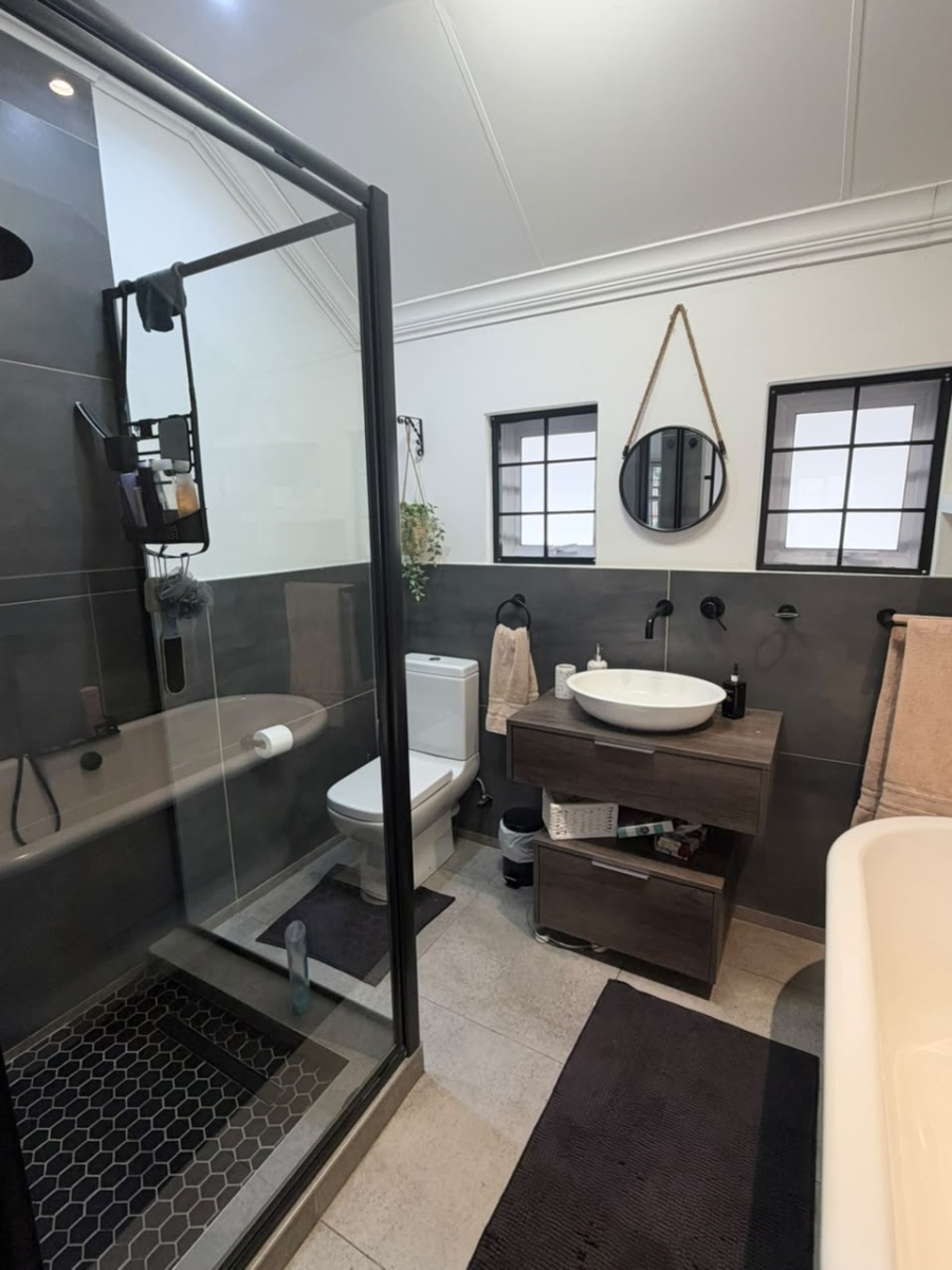 5 Bedroom Property for Sale in Vanderbijlpark SW 5 Gauteng