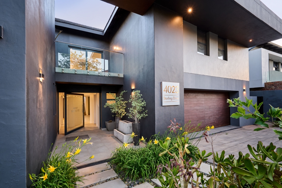 5 Bedroom Property for Sale in Waterfall Country Estate Gauteng