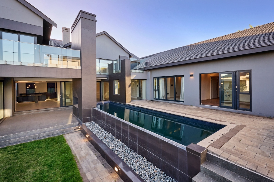 5 Bedroom Property for Sale in Waterfall Country Estate Gauteng