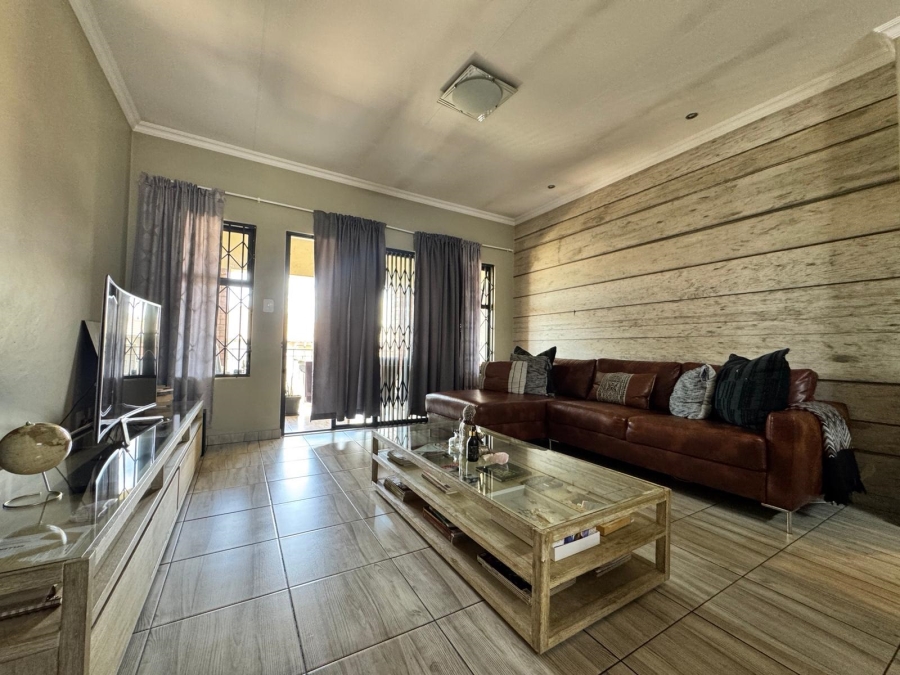 2 Bedroom Property for Sale in Noordwyk Gauteng