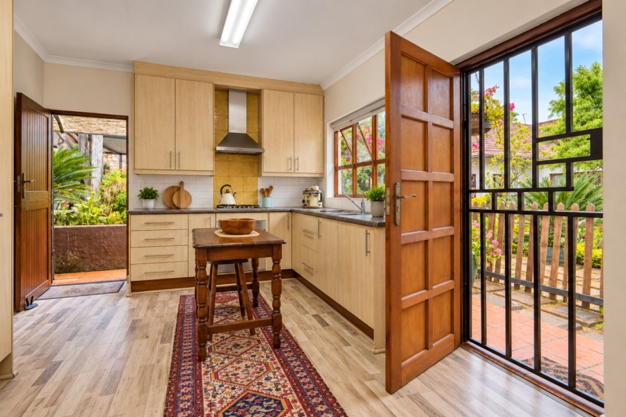 8 Bedroom Property for Sale in Westcliff Gauteng