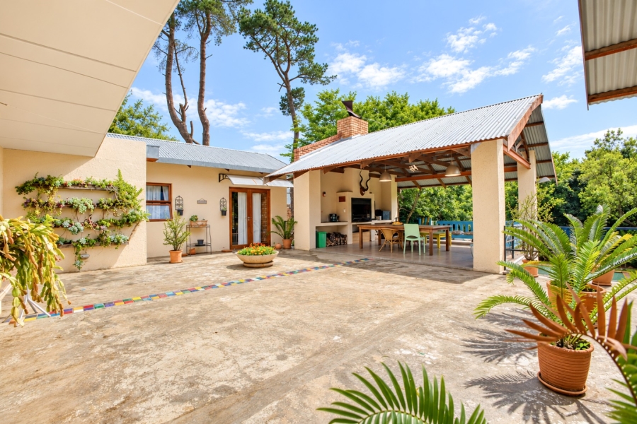 8 Bedroom Property for Sale in Westcliff Gauteng