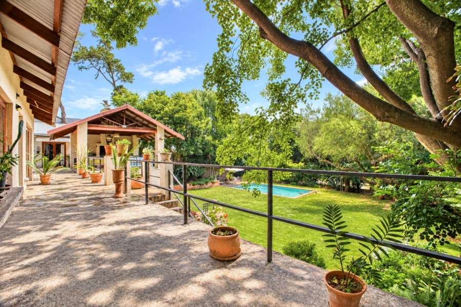 8 Bedroom Property for Sale in Westcliff Gauteng