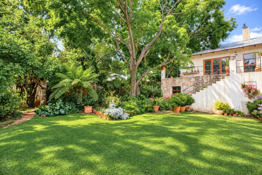 8 Bedroom Property for Sale in Westcliff Gauteng
