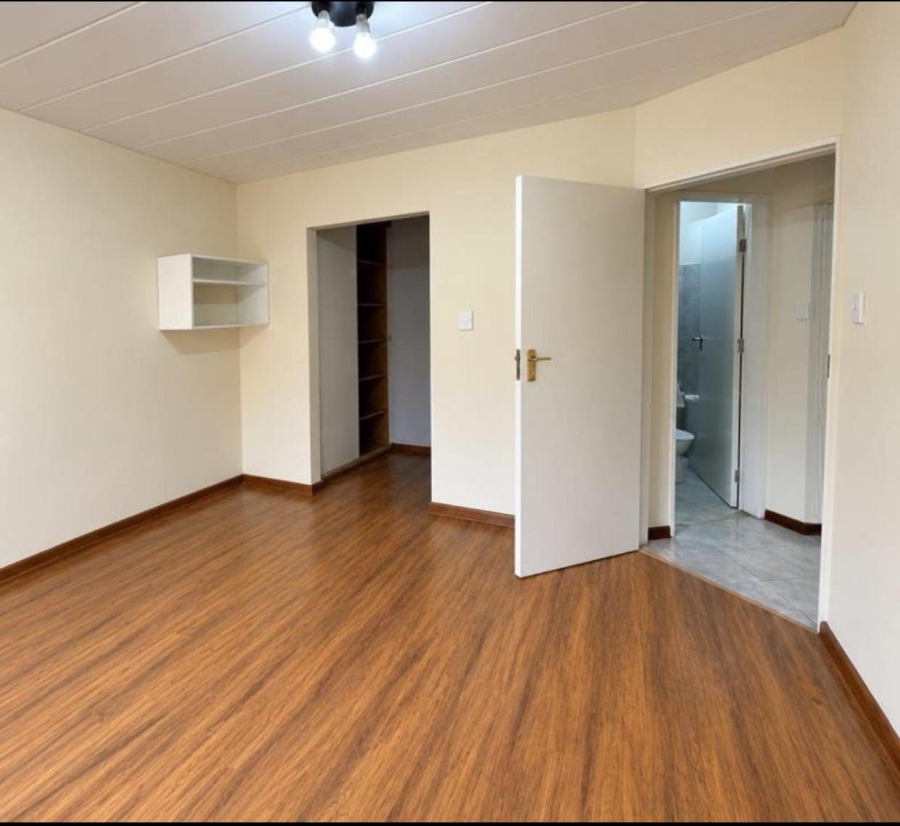 To Let 1 Bedroom Property for Rent in Morningside Gauteng