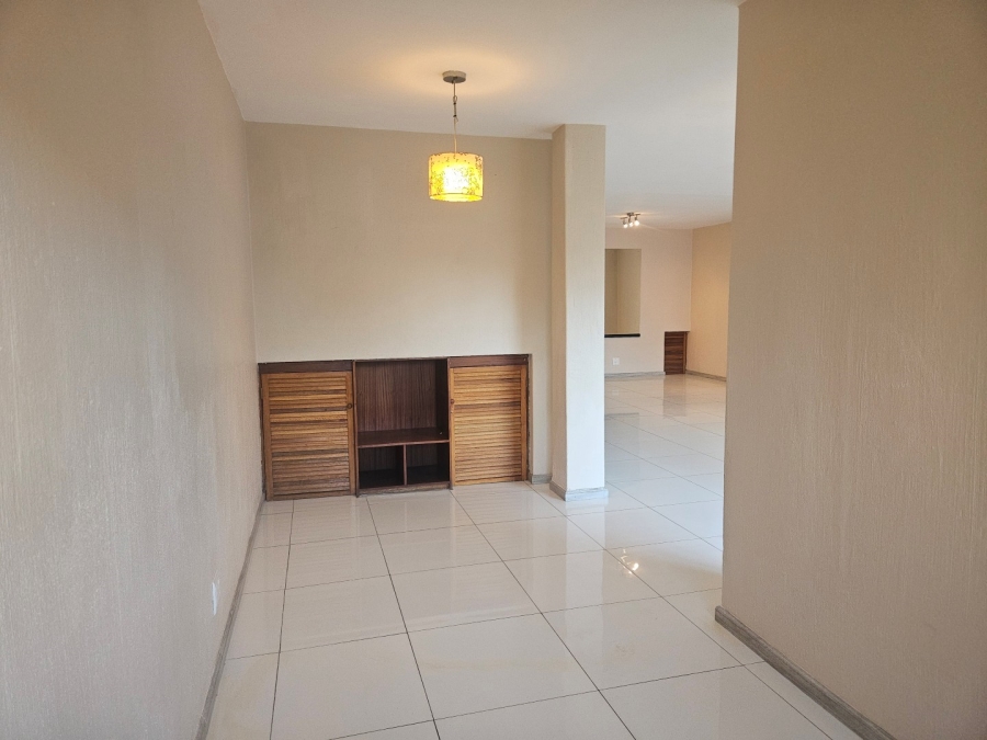 To Let 3 Bedroom Property for Rent in Bramley Gauteng