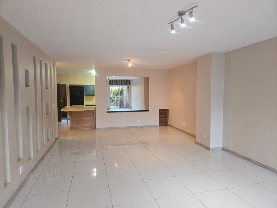 To Let 3 Bedroom Property for Rent in Bramley Gauteng