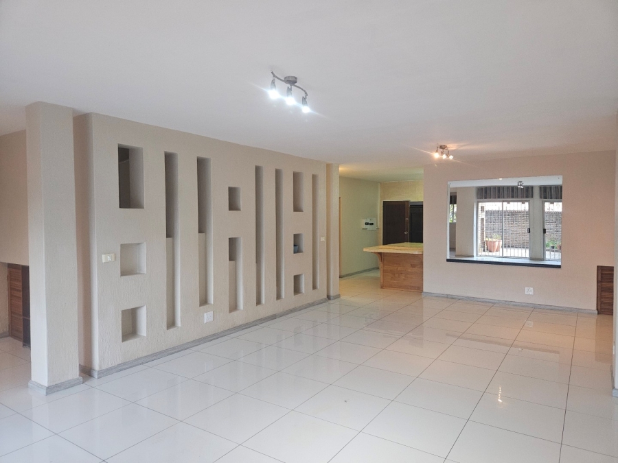 To Let 3 Bedroom Property for Rent in Bramley Gauteng