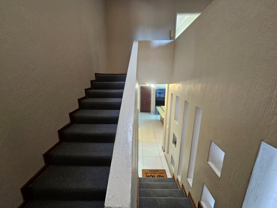 To Let 3 Bedroom Property for Rent in Bramley Gauteng