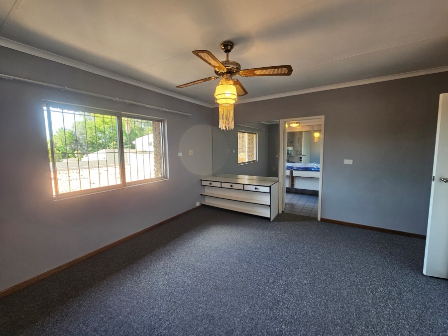To Let 3 Bedroom Property for Rent in Bramley Gauteng