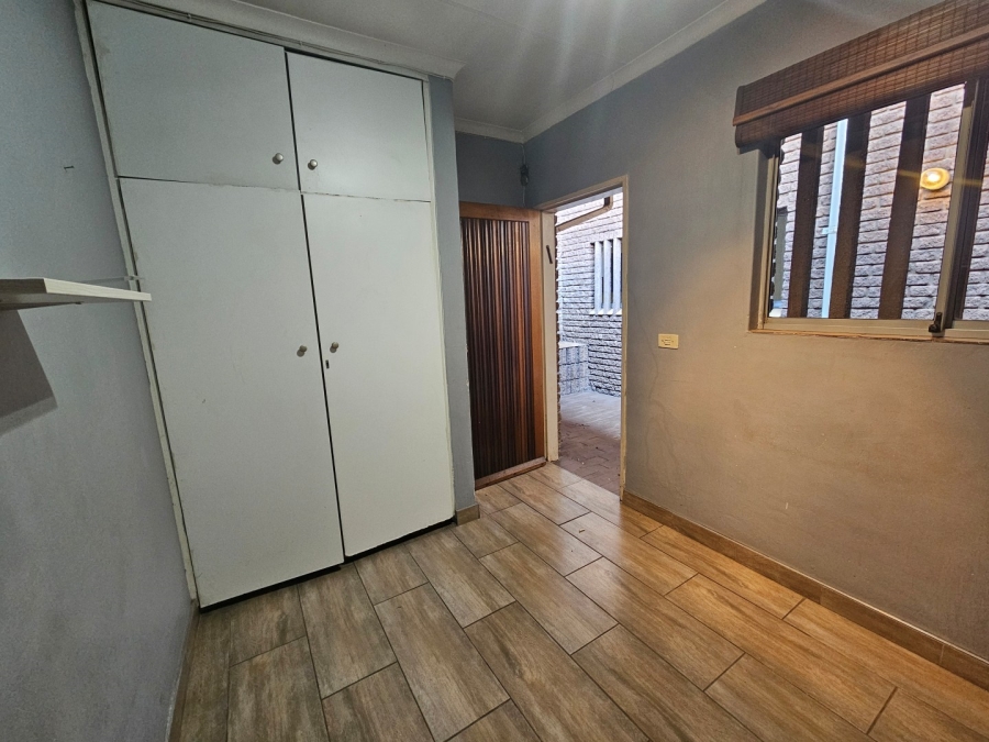 To Let 3 Bedroom Property for Rent in Bramley Gauteng