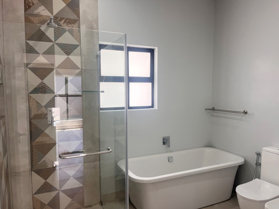 To Let 2 Bedroom Property for Rent in Oaklands Gauteng