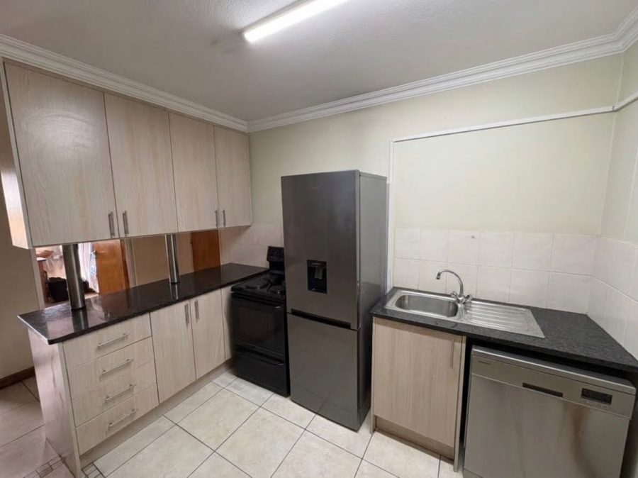 To Let 3 Bedroom Property for Rent in Hatfield Gauteng