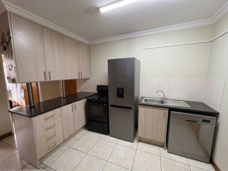 To Let 3 Bedroom Property for Rent in Hatfield Gauteng