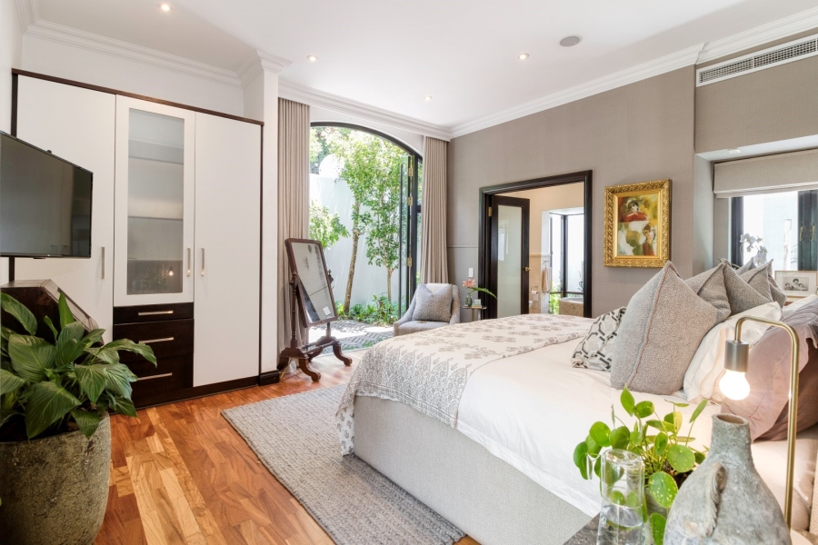 To Let 4 Bedroom Property for Rent in Houghton Estate Gauteng