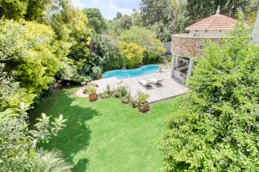 To Let 4 Bedroom Property for Rent in Houghton Estate Gauteng