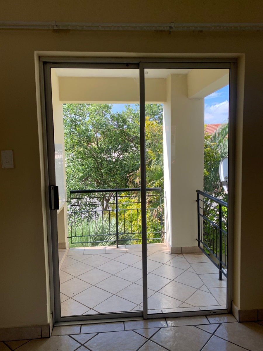 To Let 2 Bedroom Property for Rent in Country View Gauteng