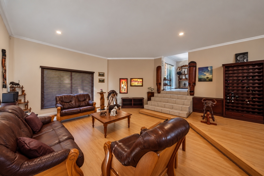 4 Bedroom Property for Sale in Pretorius Park Gauteng