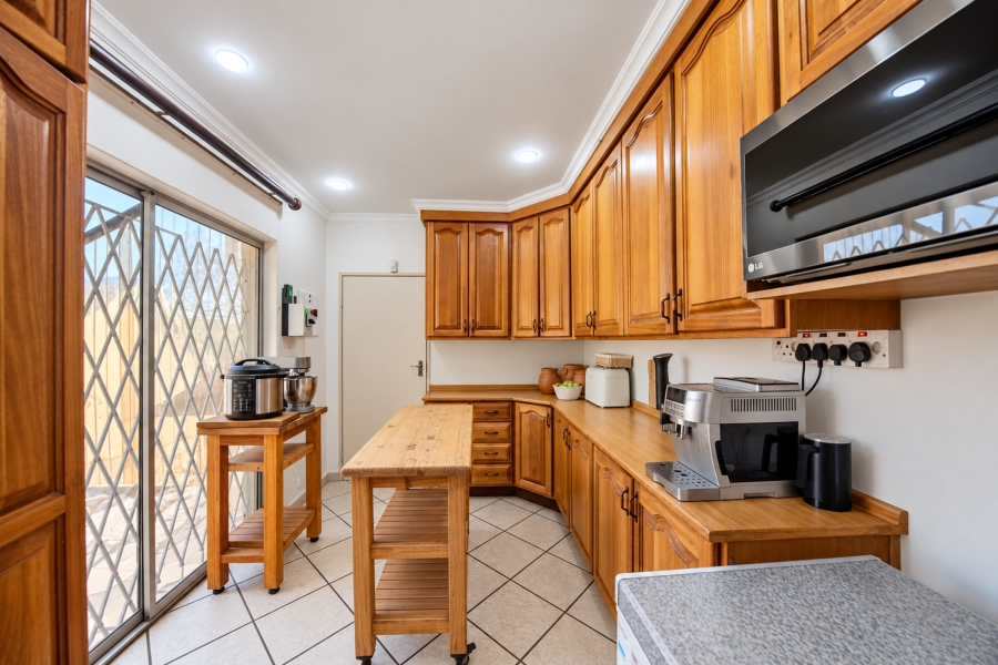 4 Bedroom Property for Sale in Pretorius Park Gauteng