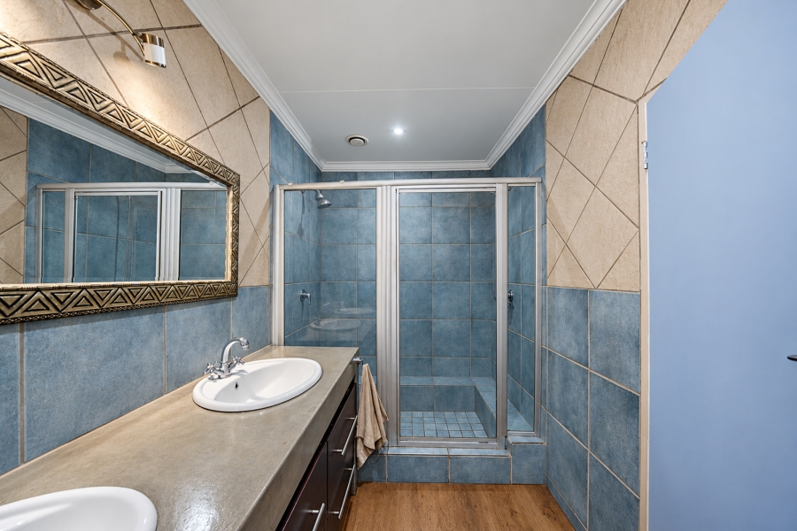 4 Bedroom Property for Sale in Pretorius Park Gauteng