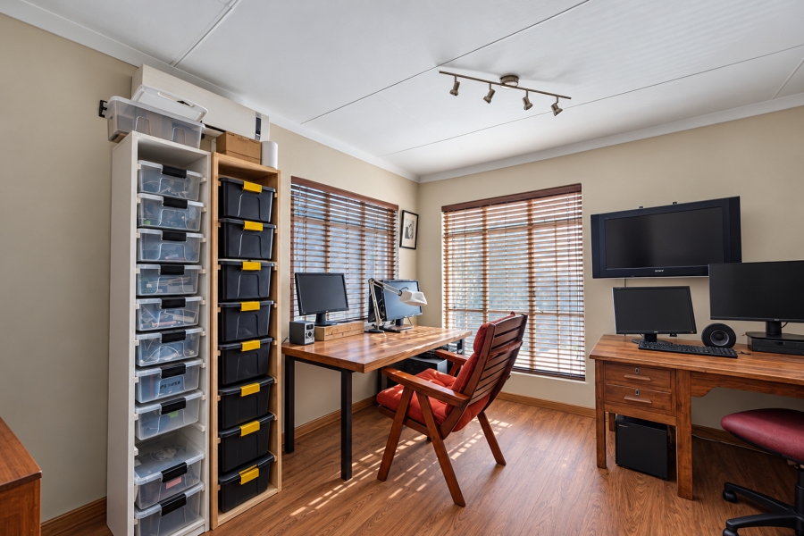 4 Bedroom Property for Sale in Pretorius Park Gauteng