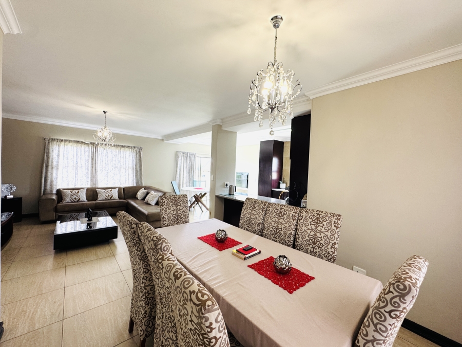 3 Bedroom Property for Sale in Thatchfield Hills Gauteng
